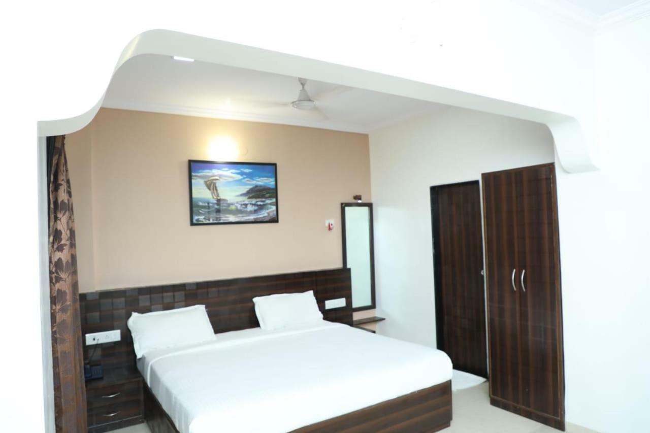 Koshya Suites Mumbai Exterior photo